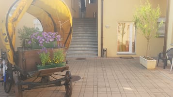 Double Room | Courtyard view
