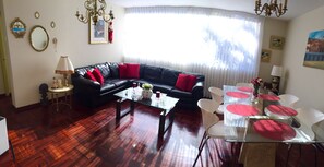 Dining - "Your home in Miraflores" 3 pers (Lima)