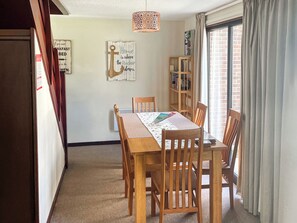 Dining - 3 bedroom accommodation in St Erth Praze, near Hayle (St Erth Praze, near Hayle)