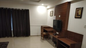 Exterior - THE DOWN TOWN HOTEL (Hyderabad)
