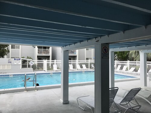 Cozy Condo minutes from Fort Walton Beach and Destin