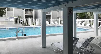 Cozy Condo minutes from Fort Walton Beach and Destin