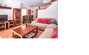 Een televisie, een dvd-speler en een stereo