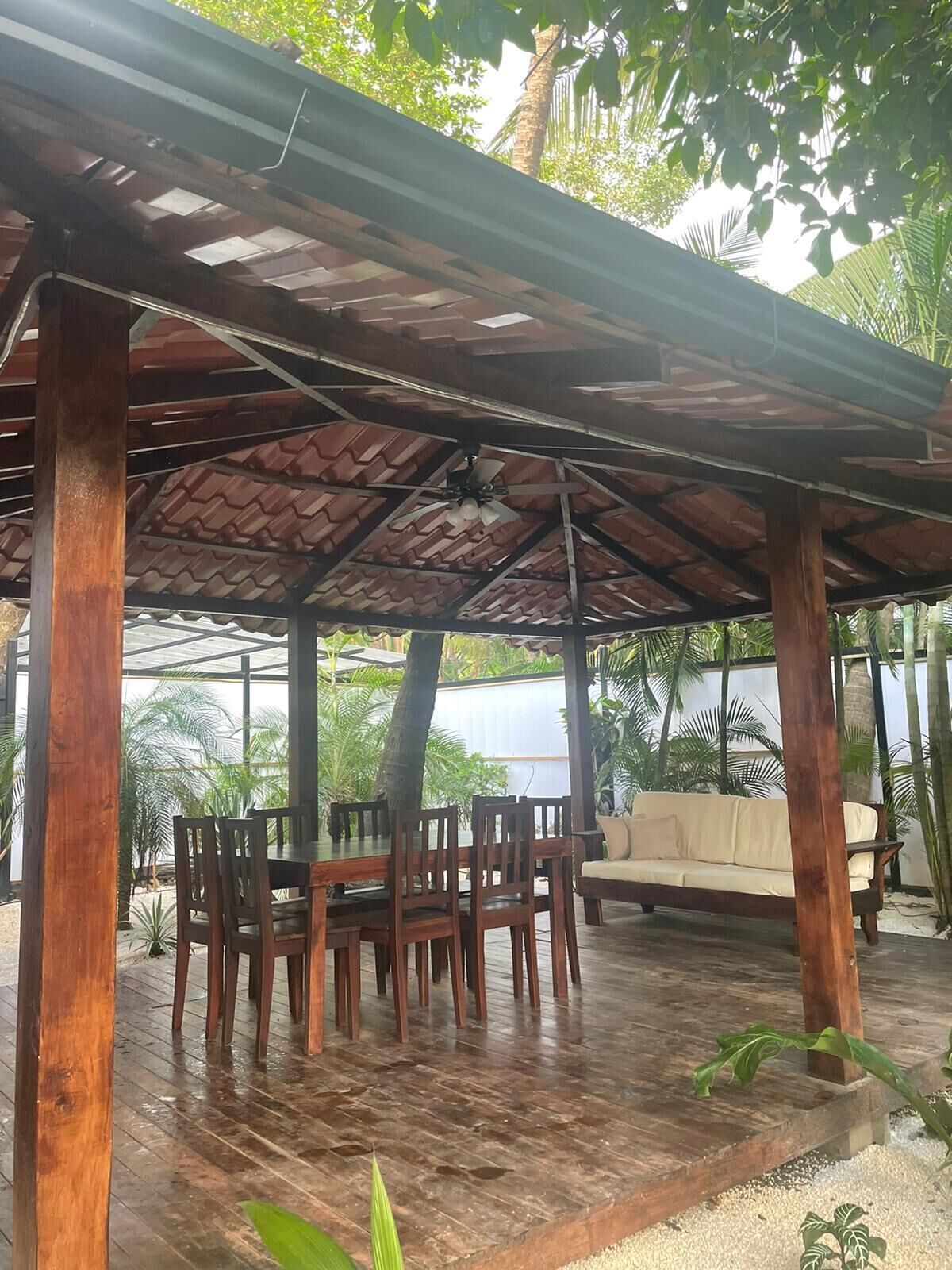 Khu ẩm thực ngoài trời
