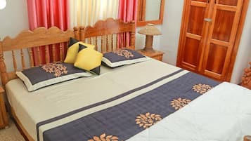 3 bedrooms, in-room safe, desk, soundproofing