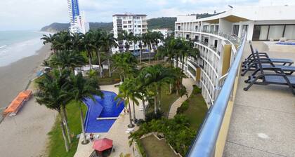 Suite frente al mar, en el Makana Resort, Tonsupa