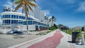 Unclassified image, 3 of 7, button - Castle Beach Suites with awesome views (Miami Beach)
