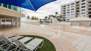 Unclassified image, 5 of 7, button - Castle Beach Suites with awesome views (Miami Beach)
