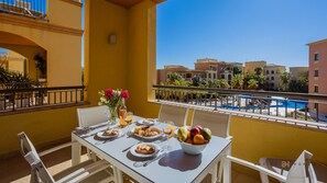 Outdoor dining - Greice Homes - The Residences (Vilamoura)