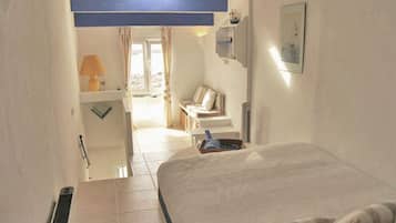 1 slaapkamer, een strijkplank/strijkijzer, wifi, beddengoed