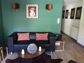 TV, music library