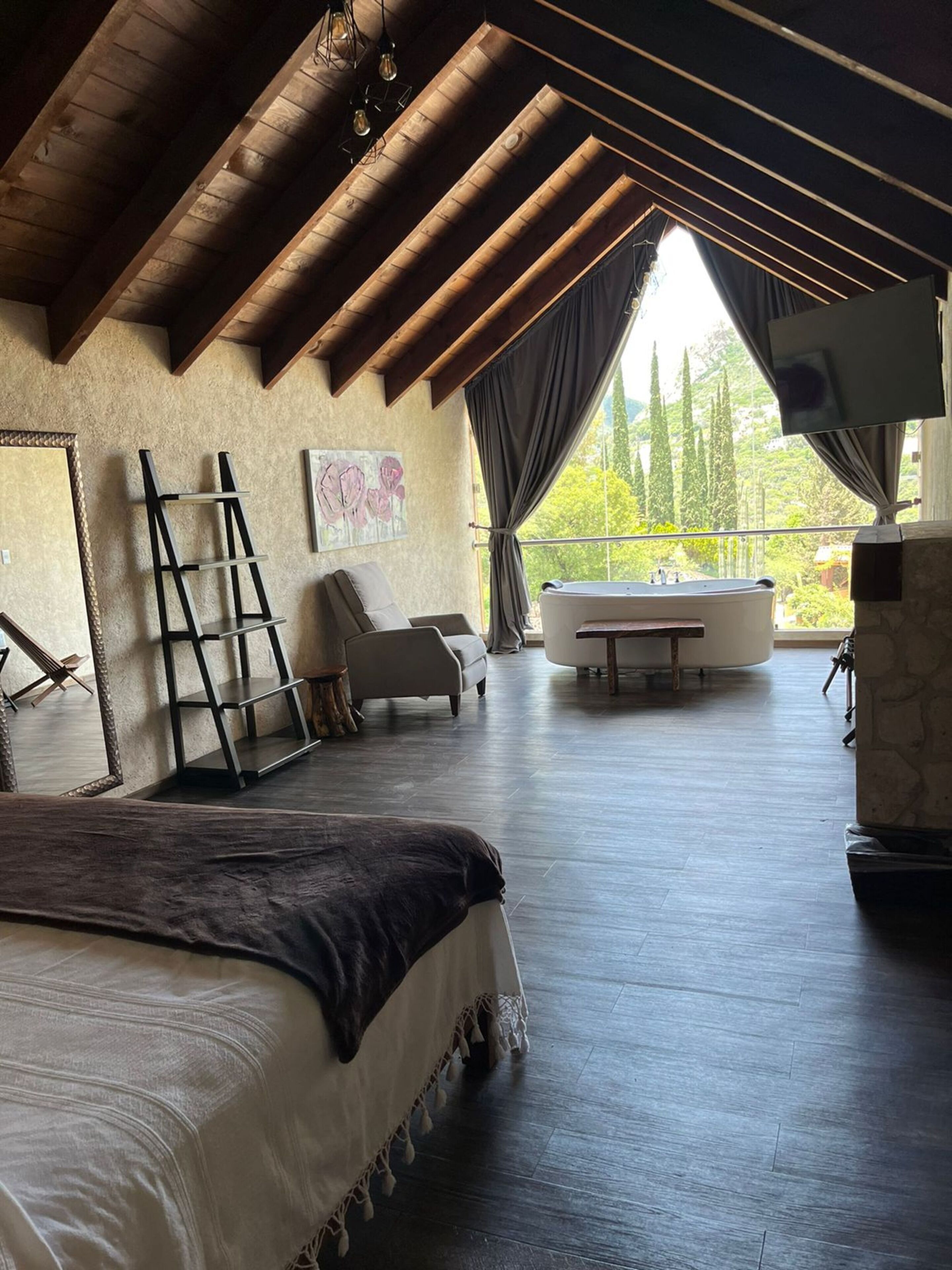 全景小屋, 山景 | 高档床上用品、羽绒被、客房内保险箱、特色装修