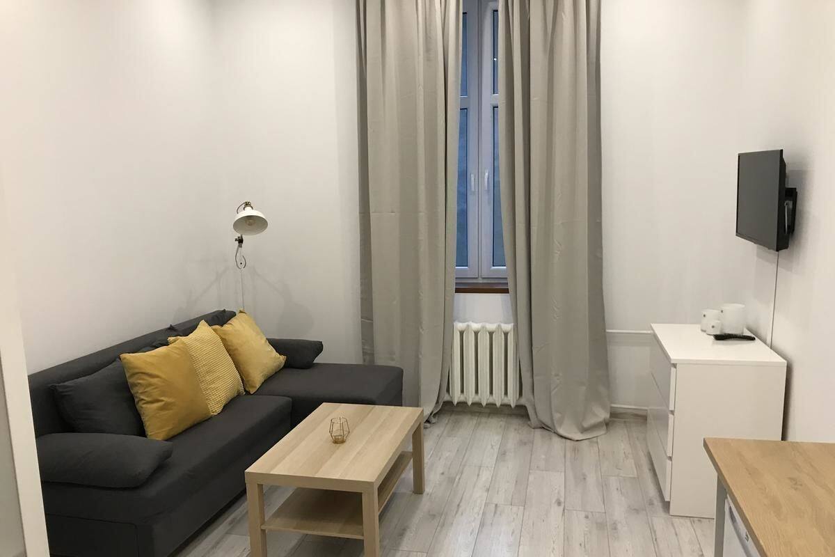 Studio (5A) | Individually decorated, iron/ironing board, free WiFi, bed sheets
