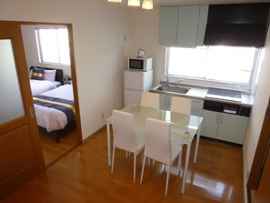 Dining - Classic 52m2(2-DBL BED) "Kiyomizu Respire Stay" 3min to Kiyomizu Gojo Station (京都市東山区新宮川町通松原下る西御門町)