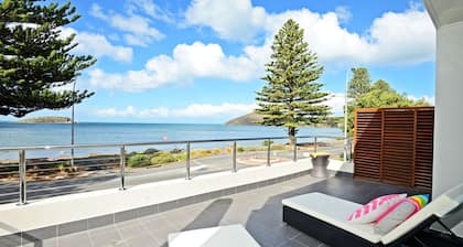 Luxury and Beachfront on Franklin