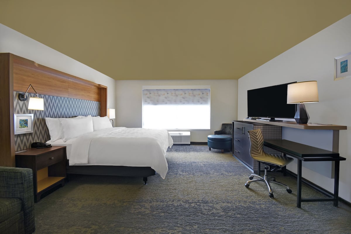 1 habitación, ropa de cama hipoalergénica y escritorio