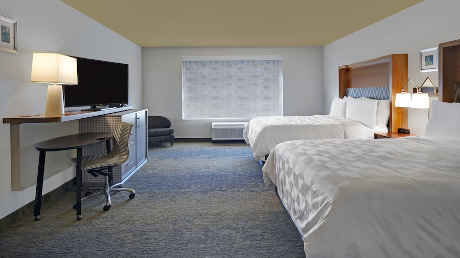 Holiday Inn Grand Rapids North - Walker by IHG