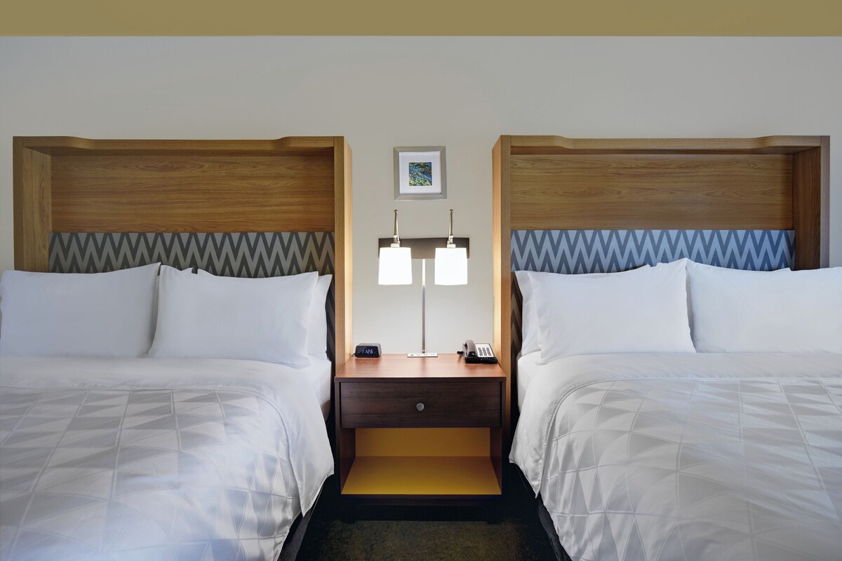 1 bedroom, hypo-allergenic bedding available, desk, laptop workspace