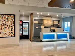 Reception - Holiday Inn Express & Suites Kearney by IHG (Kearney)