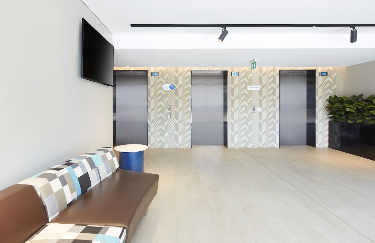 Holiday Inn Express Sydney Airport by IHG