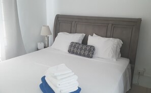 2 Schlafzimmer, Zimmersafe, Bügeleisen/Bügelbrett, kostenloses WLAN