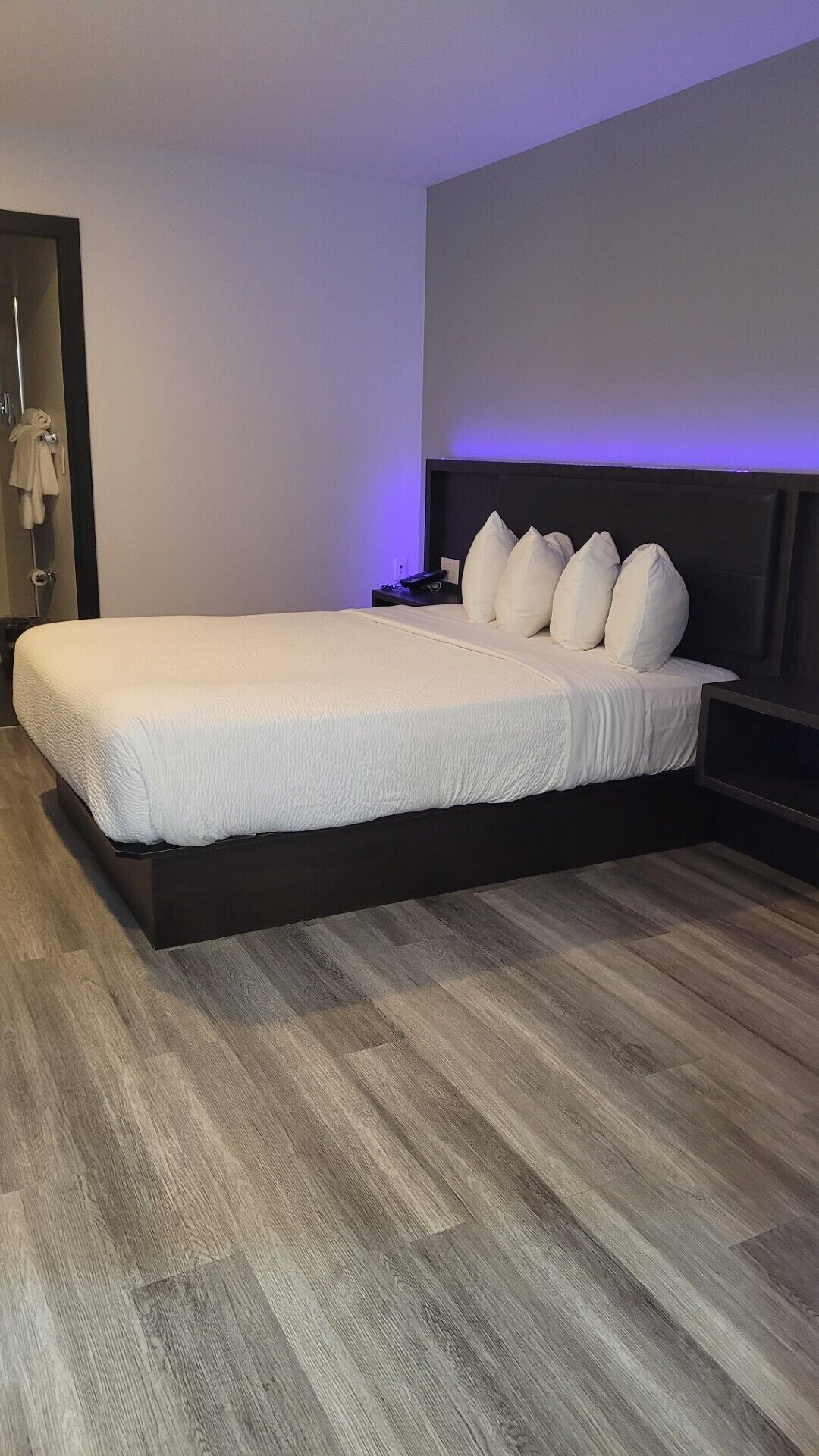 Photo - Motel Newstar Laval