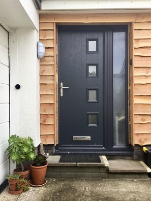 تفاصيل الفندق من الخارج