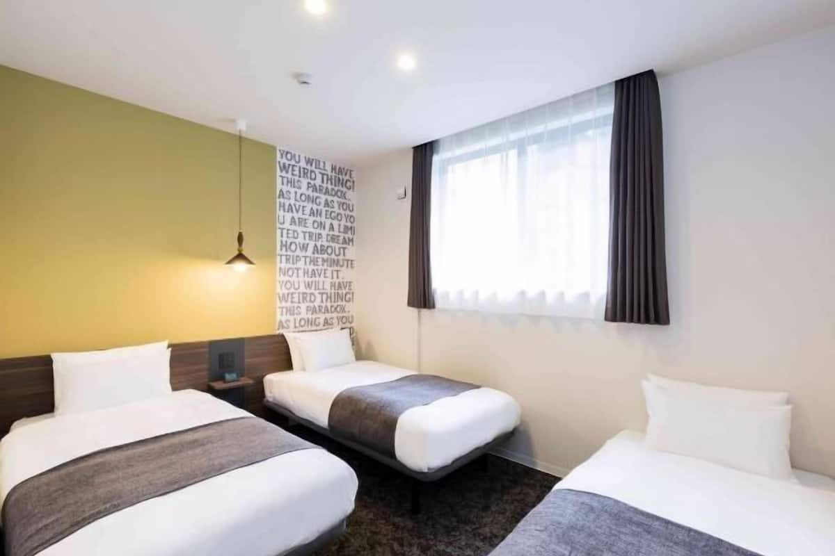 In-room safe, iron/ironing board, free WiFi, bed sheets