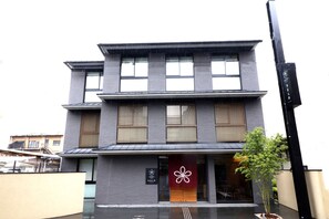 Bagian depan properti