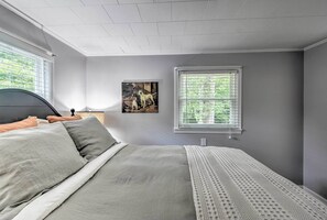 2 Schlafzimmer, Schreibtisch, Bügeleisen/Bügelbrett, Internetzugang