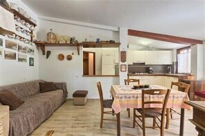Unclassified image, 4 of 24, button - Apartment Orange, Medulin . (Medulin)
