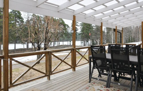 2 bedroom beautiful home in Gunnarskog