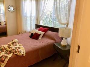 3 quartos, escrivaninha, berço de viagem, Wi-Fi