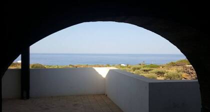 Ătoile. Stone Dammusi. Pantelleria ScauriPenna