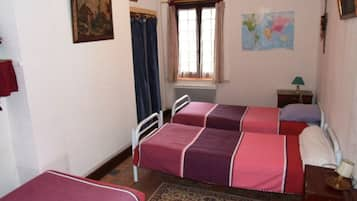 Economy Room (Hulotte) | Individually decorated, individually furnished, desk, iron/ironing board