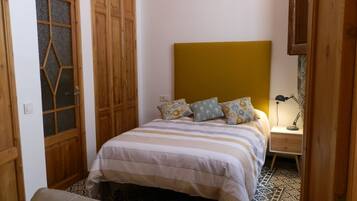 2 slaapkamers, een strijkplank/strijkijzer, wifi, beddengoed