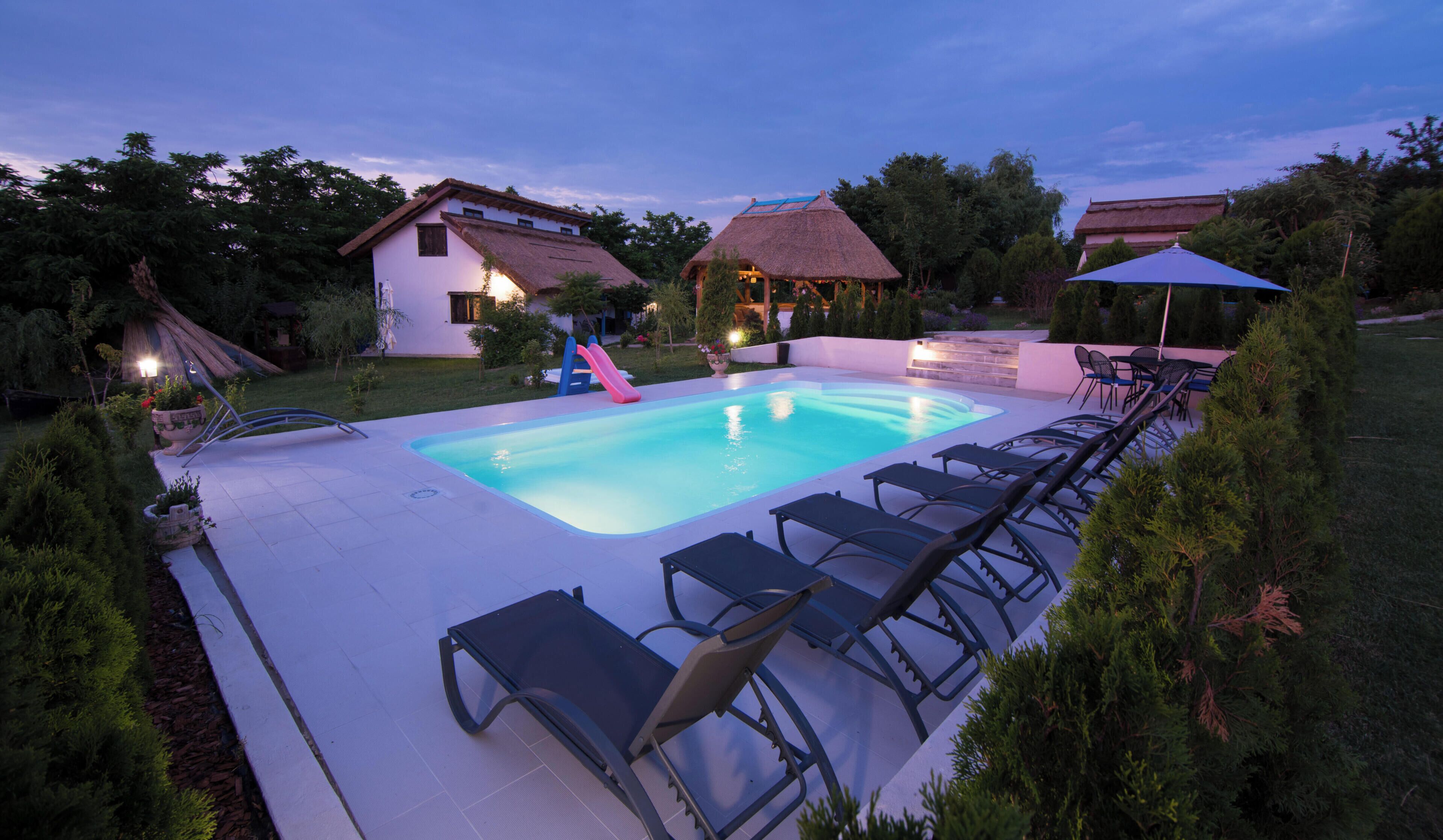 Utomhuspool