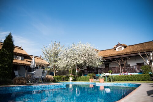 Varvara Holiday House
