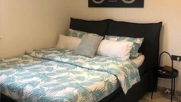 1 bedroom, internet, bed sheets, wheelchair access