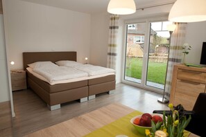 1 bedroom, travel crib, WiFi, bed sheets