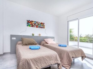 3 chambres, accès à Internet