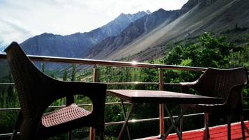 Chambre Deluxe avec lits jumeaux | Balcon