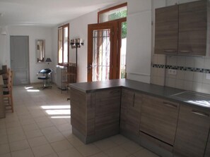Interior - Quiet, close to station and town center, air-conditioning and free wifi (Arcachon)