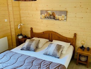 2 bedrooms, free WiFi - Semi-detached chalet, 3 rooms, 7 ppl, equipped kitchen, free parking, pet-friendly (Le Dévoluy-Agnières-en-Dévoluy)