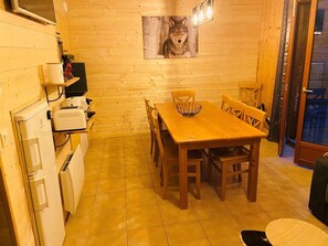 Dining - Semi-detached chalet, 3 rooms, 7 ppl, equipped kitchen, free parking, pet-friendly (Le Dévoluy-Agnières-en-Dévoluy)