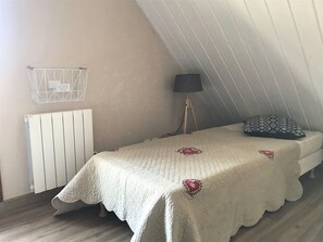 2 bedrooms