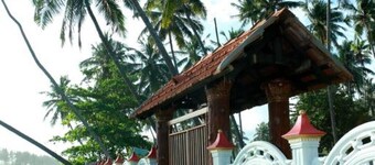 M R Beach & Cottages  - 9