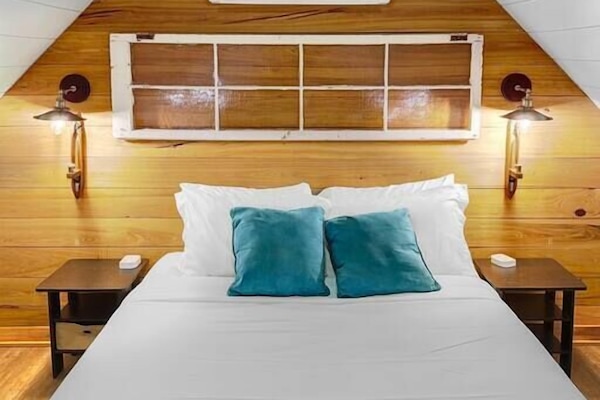 Loft with Queen Bed.