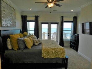 5 bedrooms, WiFi, bed sheets