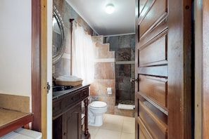Hair dryer, towels